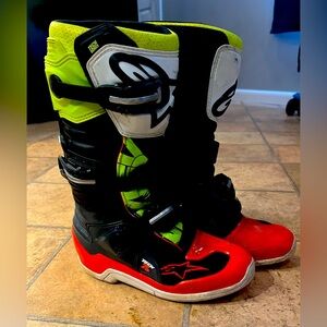 Alpinestars Tech 7s Moto boots- Youth size 6